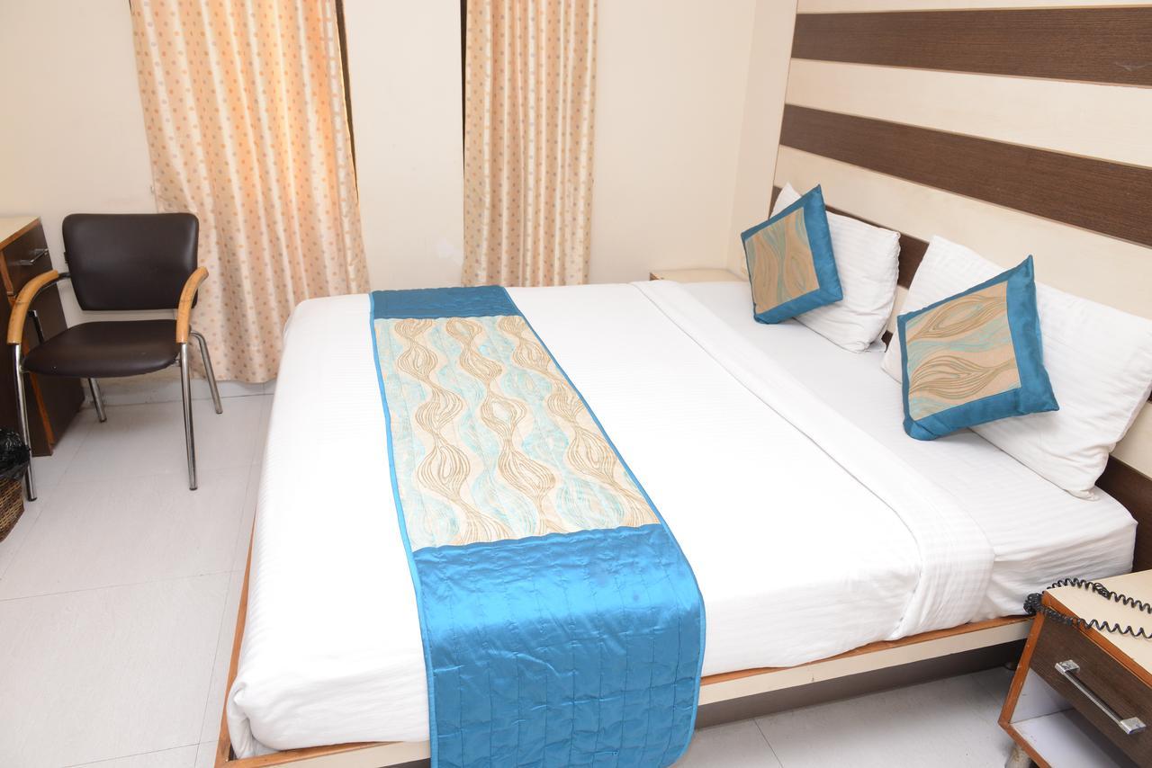 Hotel Balsons Continental New Delhi Luaran gambar