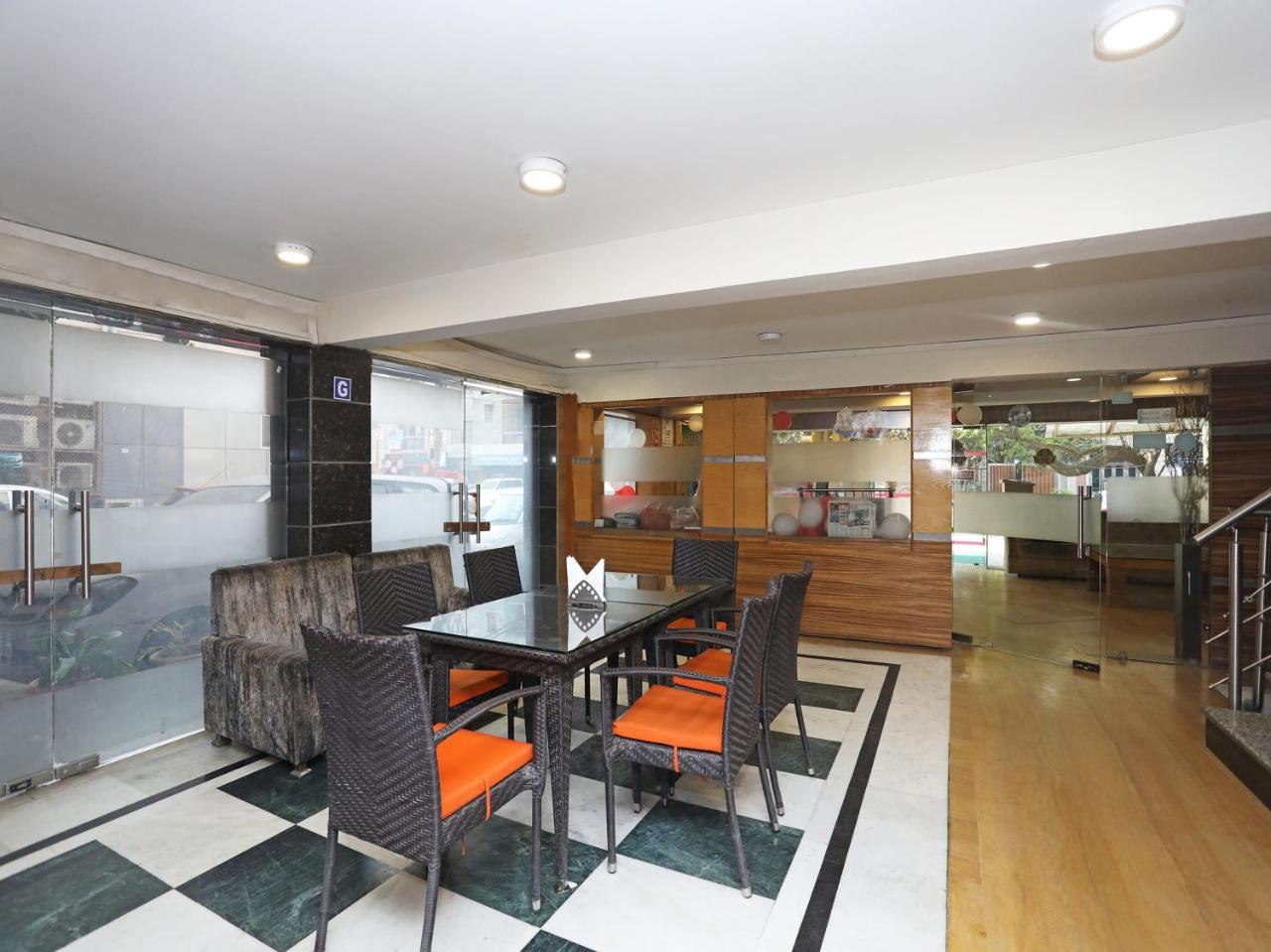 Hotel Balsons Continental New Delhi Luaran gambar