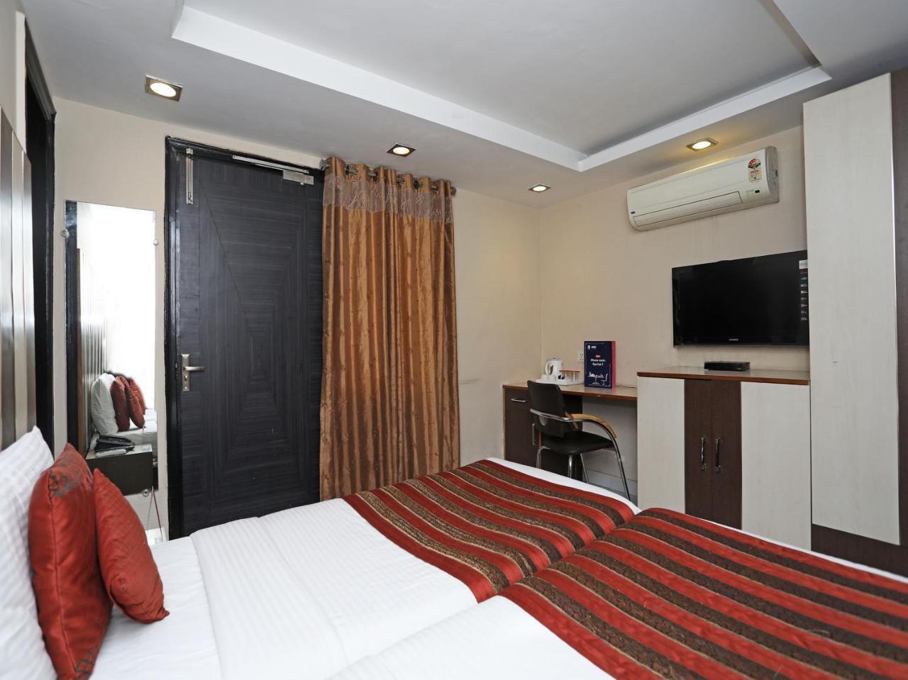 Hotel Balsons Continental New Delhi Luaran gambar
