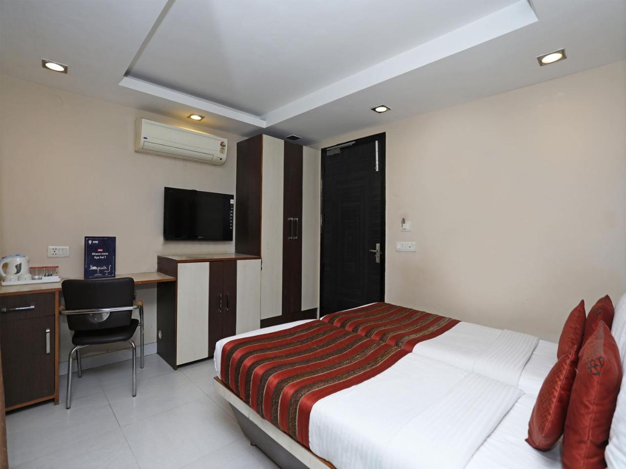 Hotel Balsons Continental New Delhi Luaran gambar