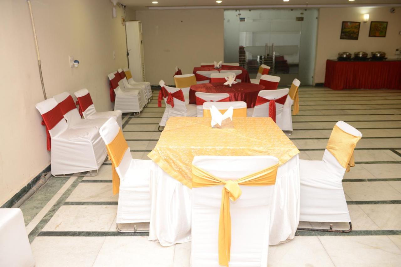 Hotel Balsons Continental New Delhi Luaran gambar