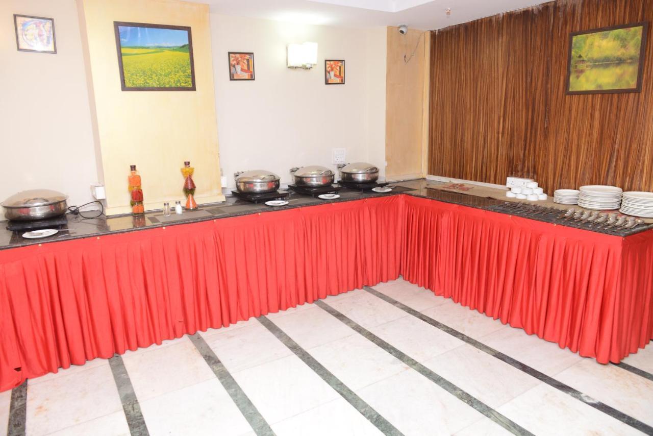 Hotel Balsons Continental New Delhi Luaran gambar